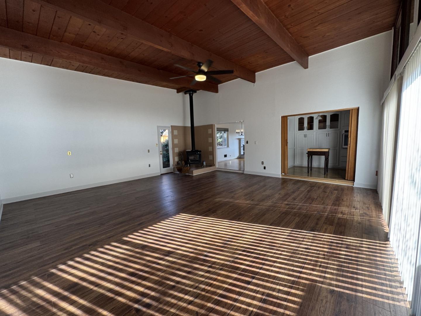 Detail Gallery Image 12 of 28 For 3534 Jefferson Ave, Redwood City,  CA 94062 - 4 Beds | 3 Baths