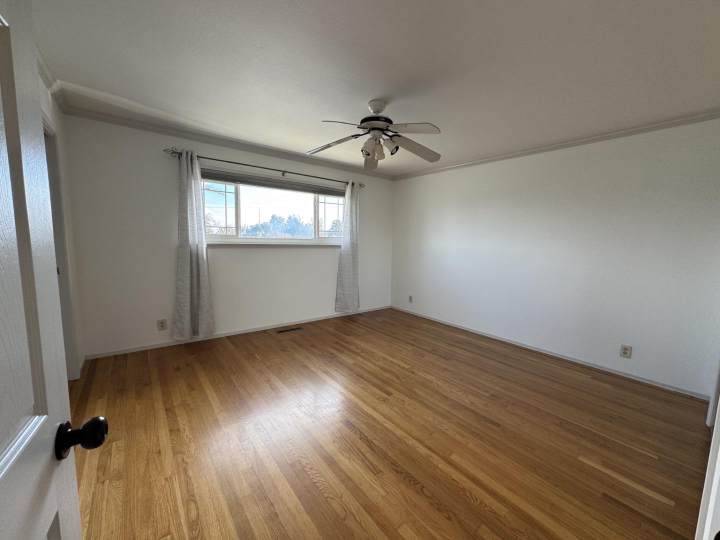 Detail Gallery Image 18 of 28 For 3534 Jefferson Ave, Redwood City,  CA 94062 - 4 Beds | 3 Baths