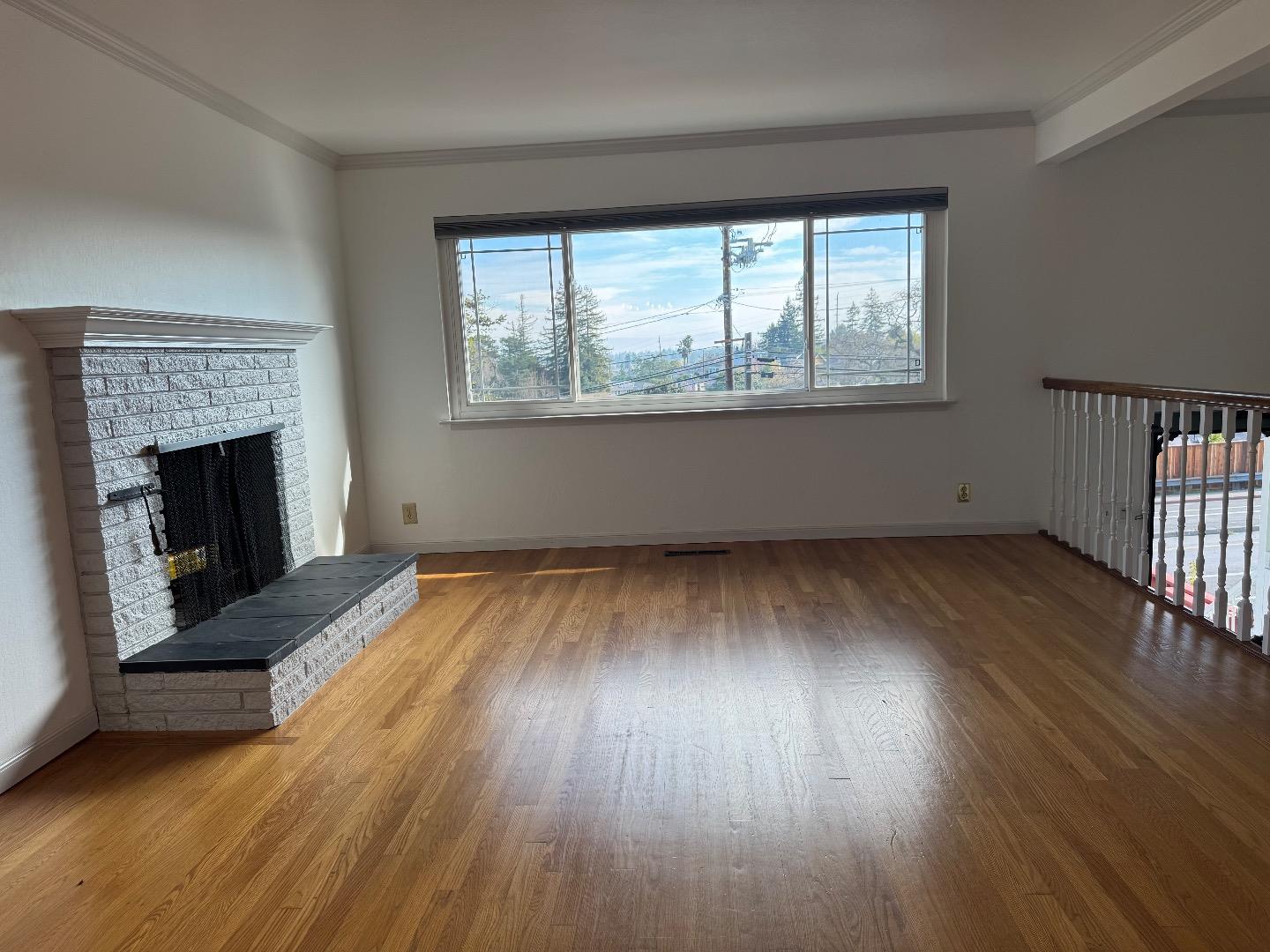 Detail Gallery Image 4 of 28 For 3534 Jefferson Ave, Redwood City,  CA 94062 - 4 Beds | 3 Baths