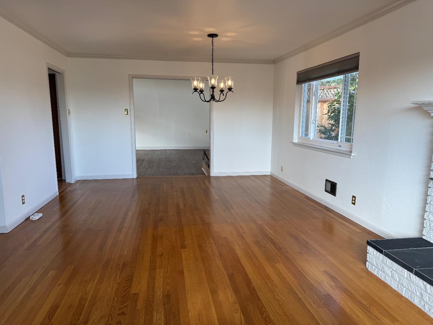 Detail Gallery Image 8 of 28 For 3534 Jefferson Ave, Redwood City,  CA 94062 - 4 Beds | 3 Baths