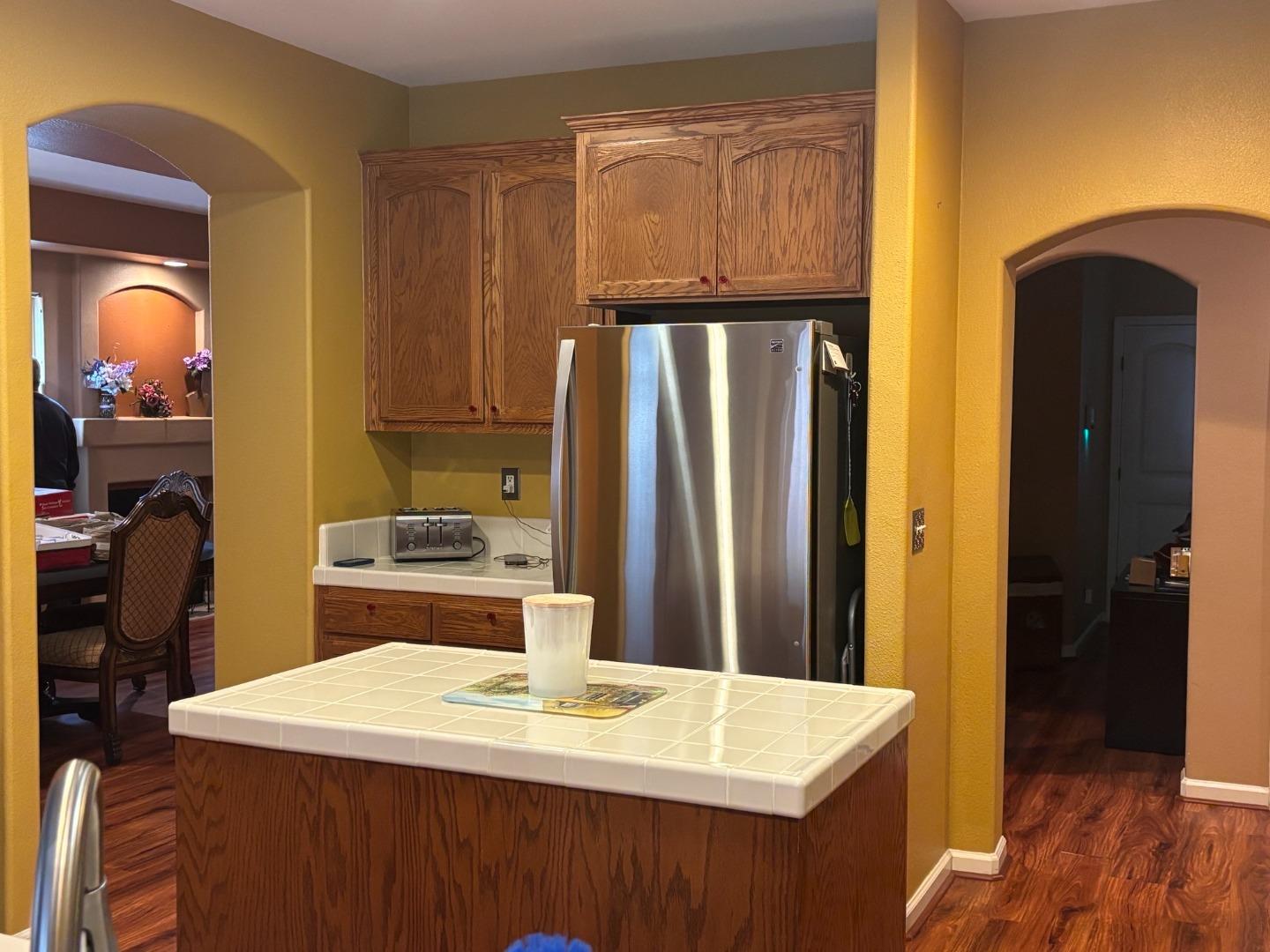 Detail Gallery Image 9 of 22 For 221 Alves Ln, Greenfield,  CA 93927 - 4 Beds | 3 Baths