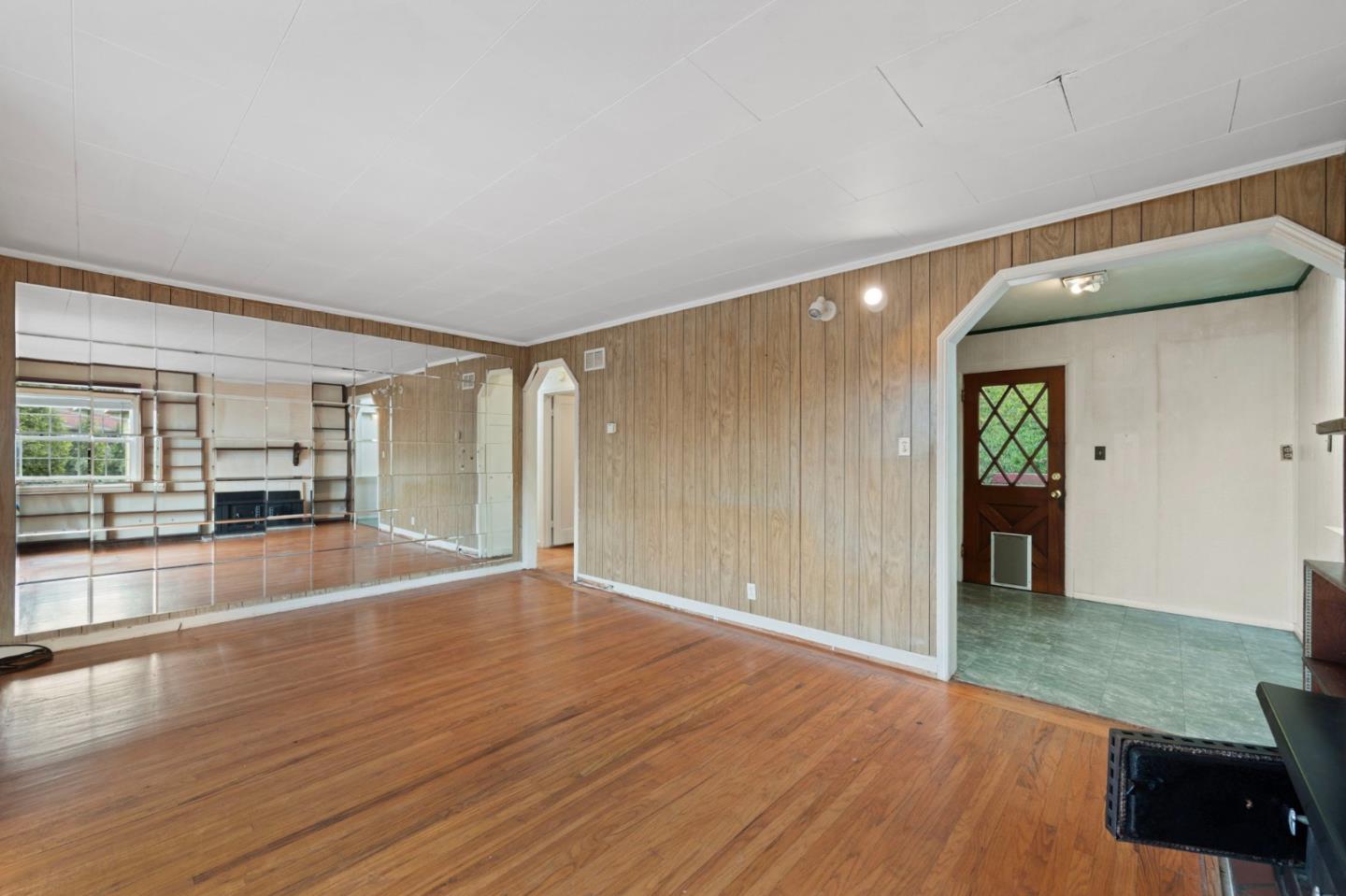 Detail Gallery Image 11 of 50 For 621 Carmel Ave, Pacifica,  CA 94044 - 2 Beds | 2 Baths