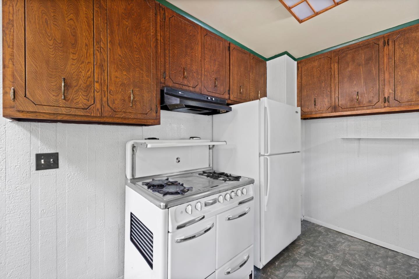 Detail Gallery Image 16 of 50 For 621 Carmel Ave, Pacifica,  CA 94044 - 2 Beds | 2 Baths