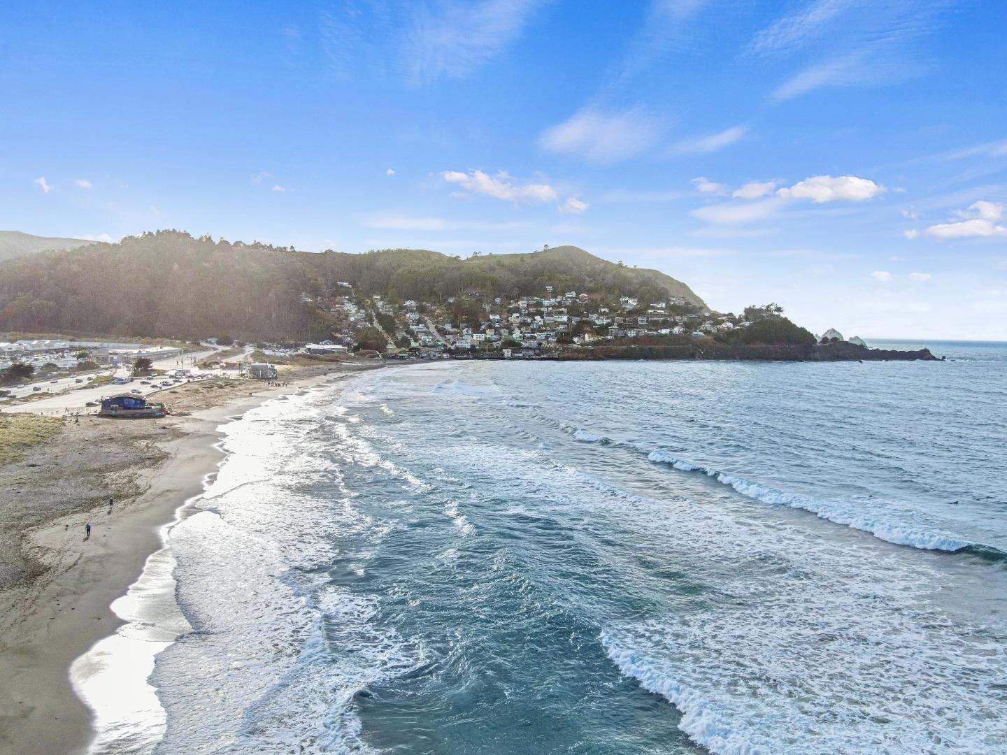 Detail Gallery Image 42 of 50 For 621 Carmel Ave, Pacifica,  CA 94044 - 2 Beds | 2 Baths