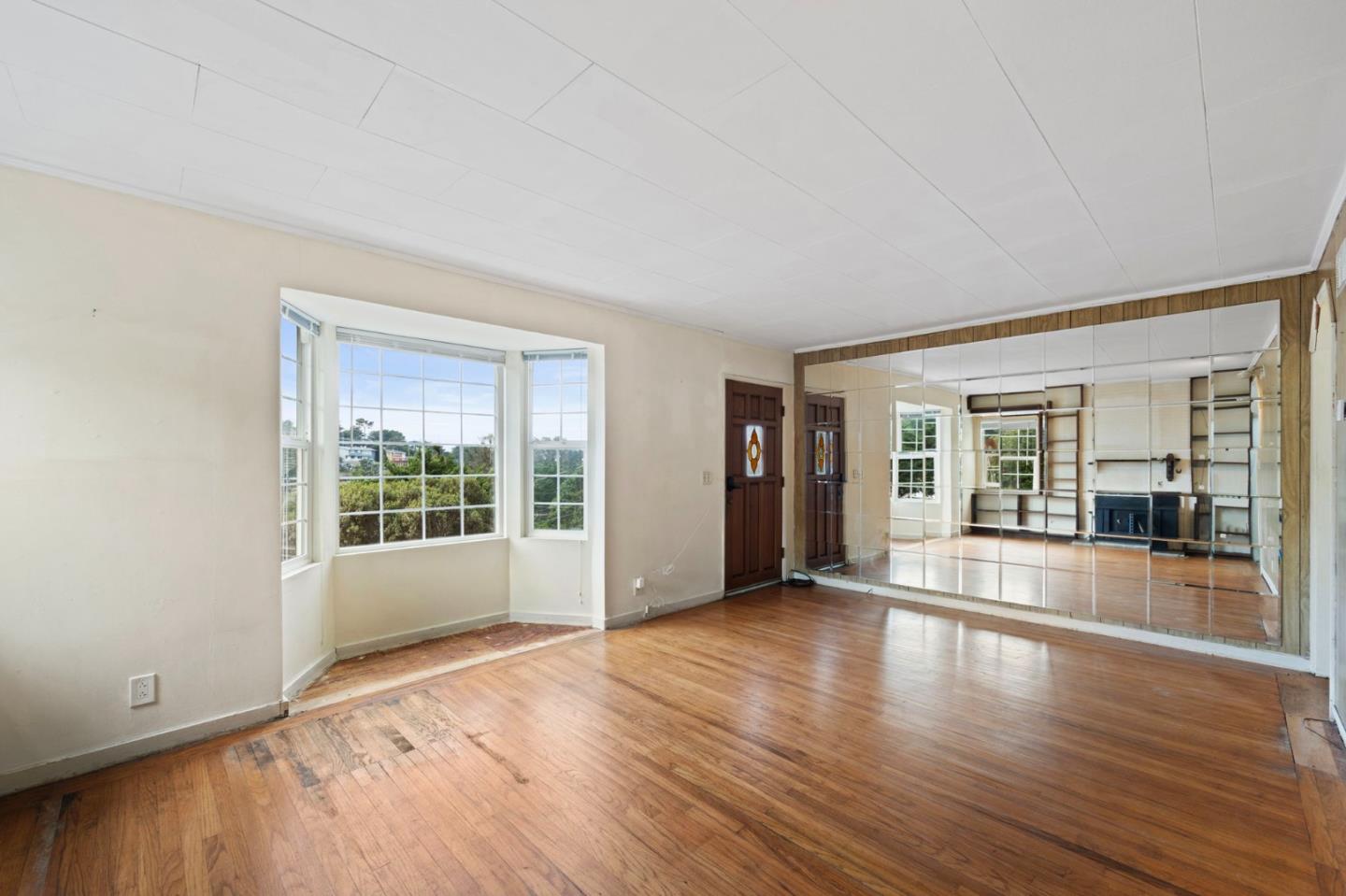 Detail Gallery Image 9 of 50 For 621 Carmel Ave, Pacifica,  CA 94044 - 2 Beds | 2 Baths