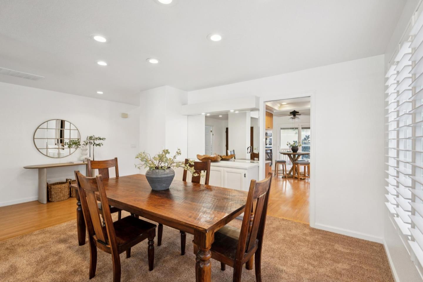 Detail Gallery Image 12 of 53 For 35849 Carnation Way, Fremont,  CA 94536 - 4 Beds | 2 Baths