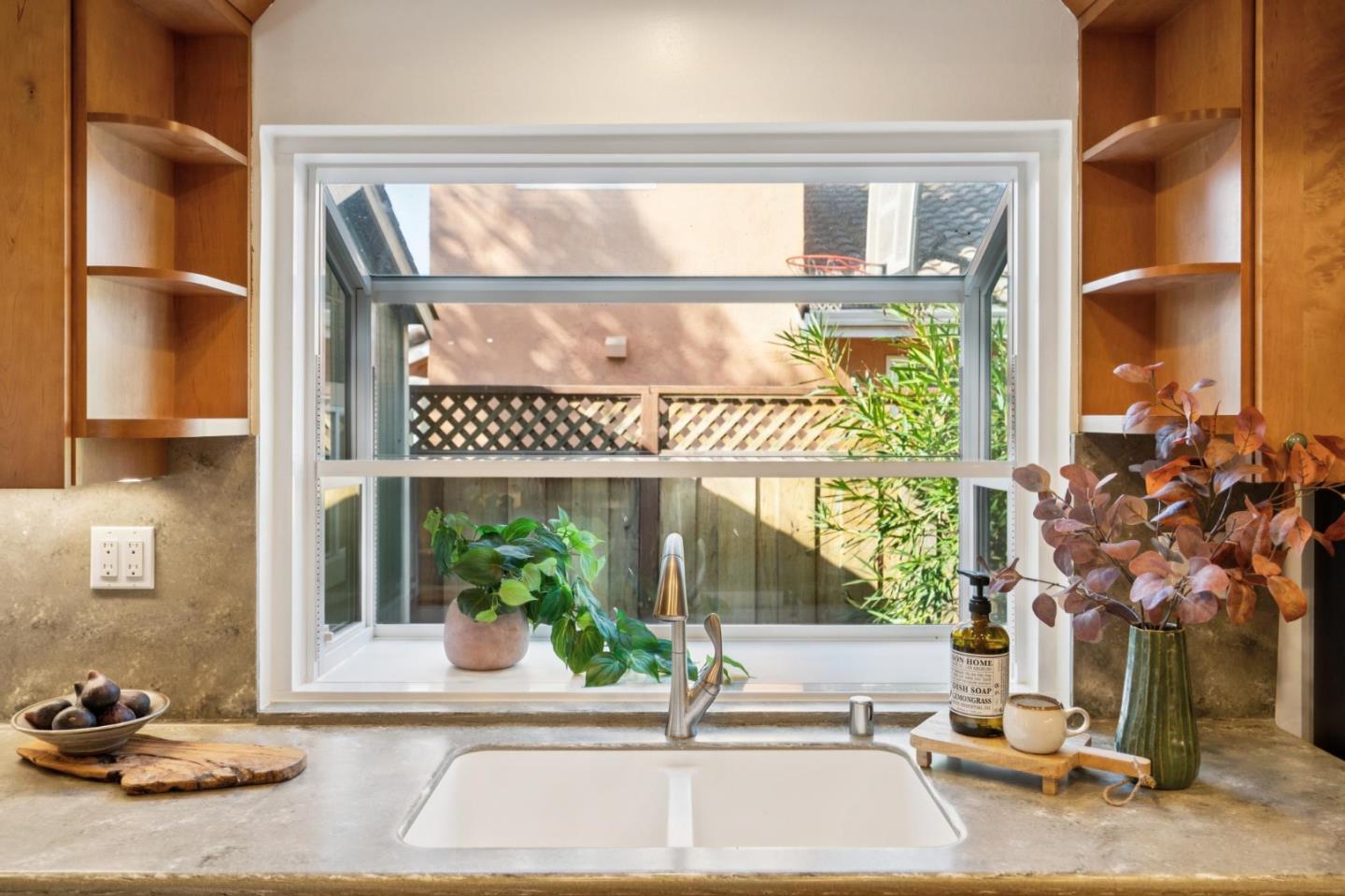 Detail Gallery Image 17 of 53 For 35849 Carnation Way, Fremont,  CA 94536 - 4 Beds | 2 Baths