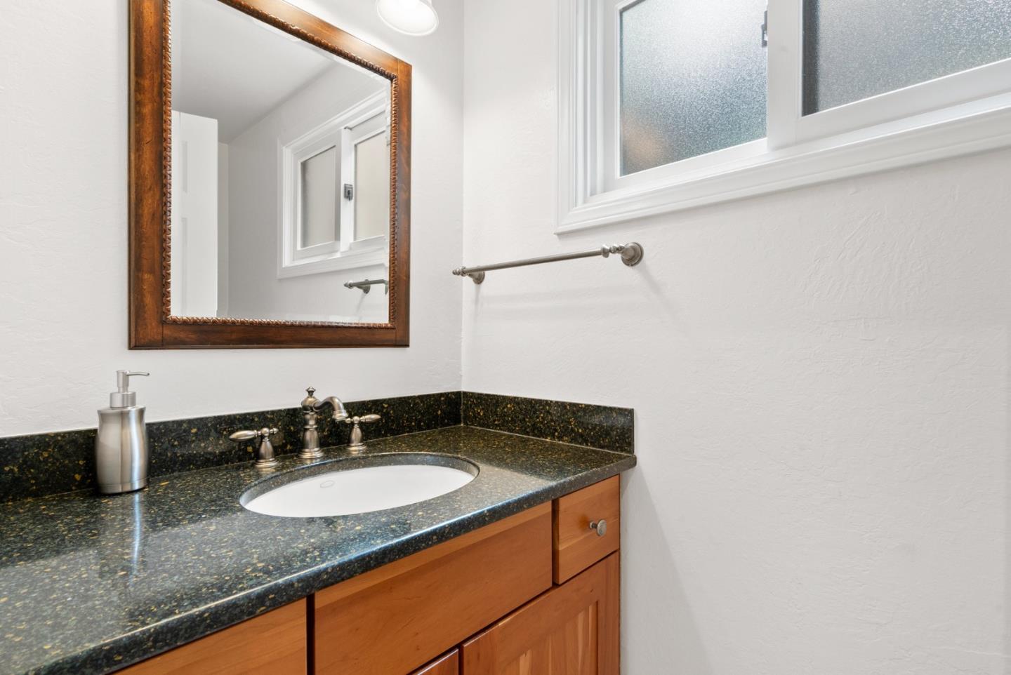 Detail Gallery Image 26 of 68 For 480 Quail Ridge Rd, Scotts Valley,  CA 95066 - 3 Beds | 2/1 Baths