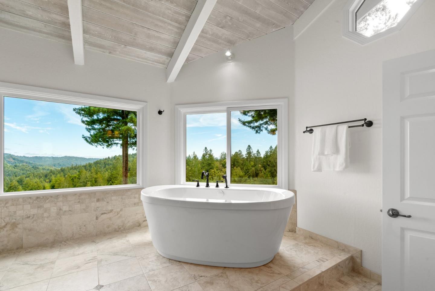 Detail Gallery Image 34 of 68 For 480 Quail Ridge Rd, Scotts Valley,  CA 95066 - 3 Beds | 2/1 Baths