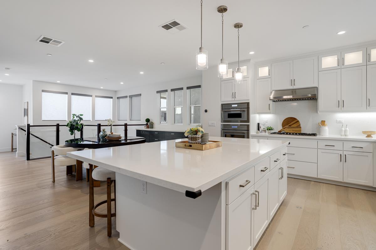 Detail Gallery Image 11 of 42 For 3488 Toomey Pl, Santa Clara,  CA 95051 - 4 Beds | 4/1 Baths