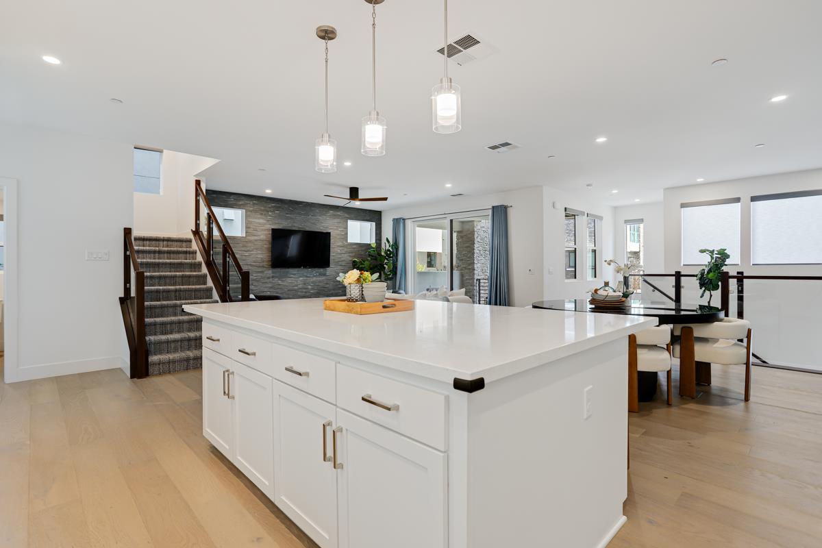 Detail Gallery Image 12 of 42 For 3488 Toomey Pl, Santa Clara,  CA 95051 - 4 Beds | 4/1 Baths