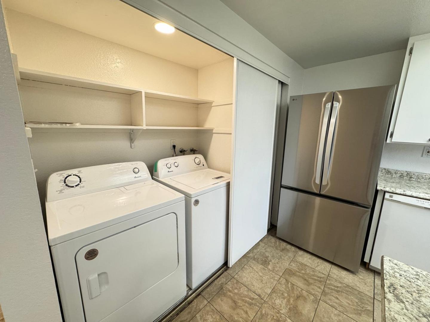 Detail Gallery Image 7 of 33 For 1975 Olmo Way, Walnut Creek,  CA 94598 - 2 Beds | 2/1 Baths