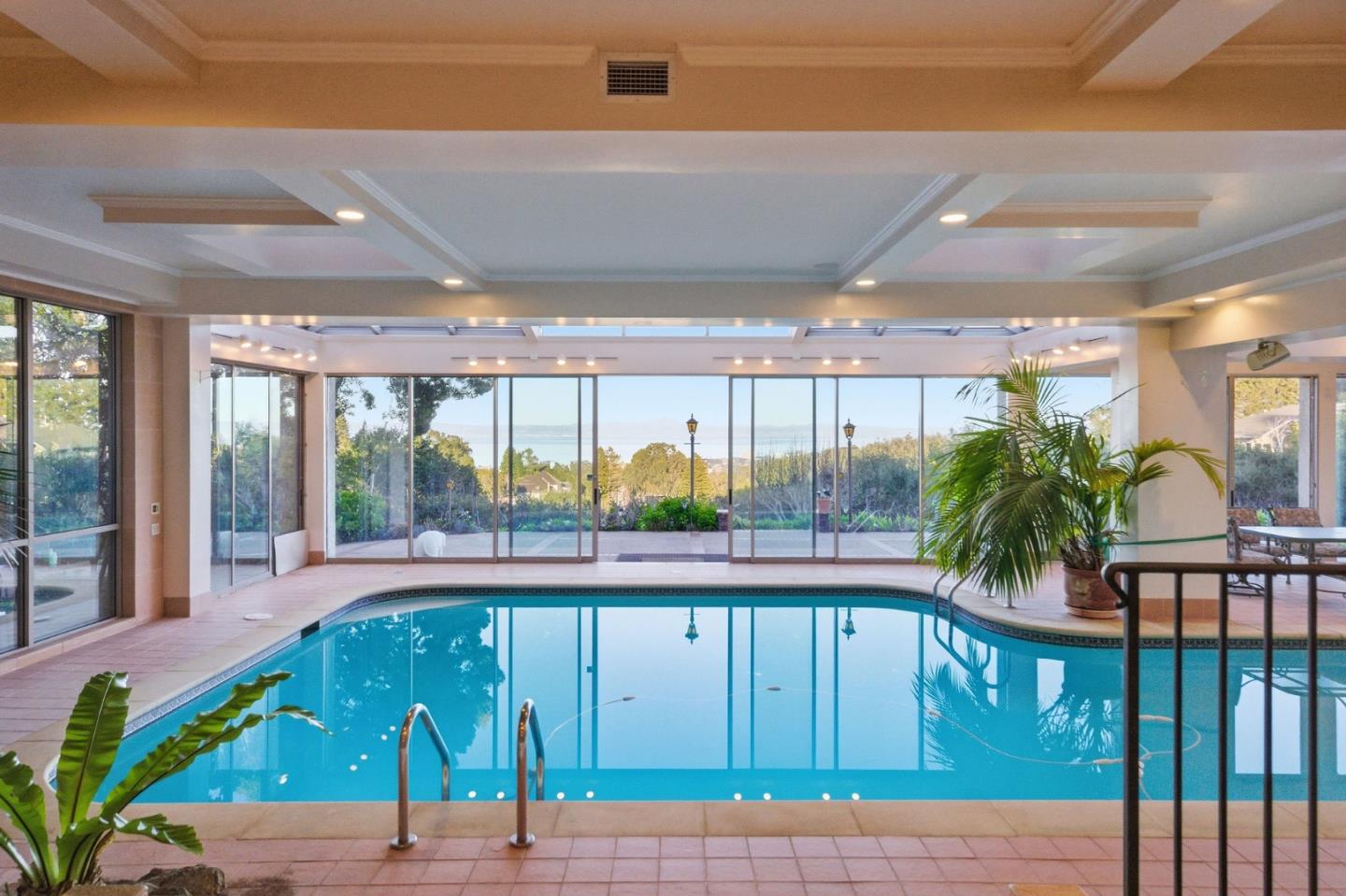 Detail Gallery Image 122 of 142 For 2930 Privet Dr, Hillsborough,  CA 94010 - 7 Beds | 6/2 Baths