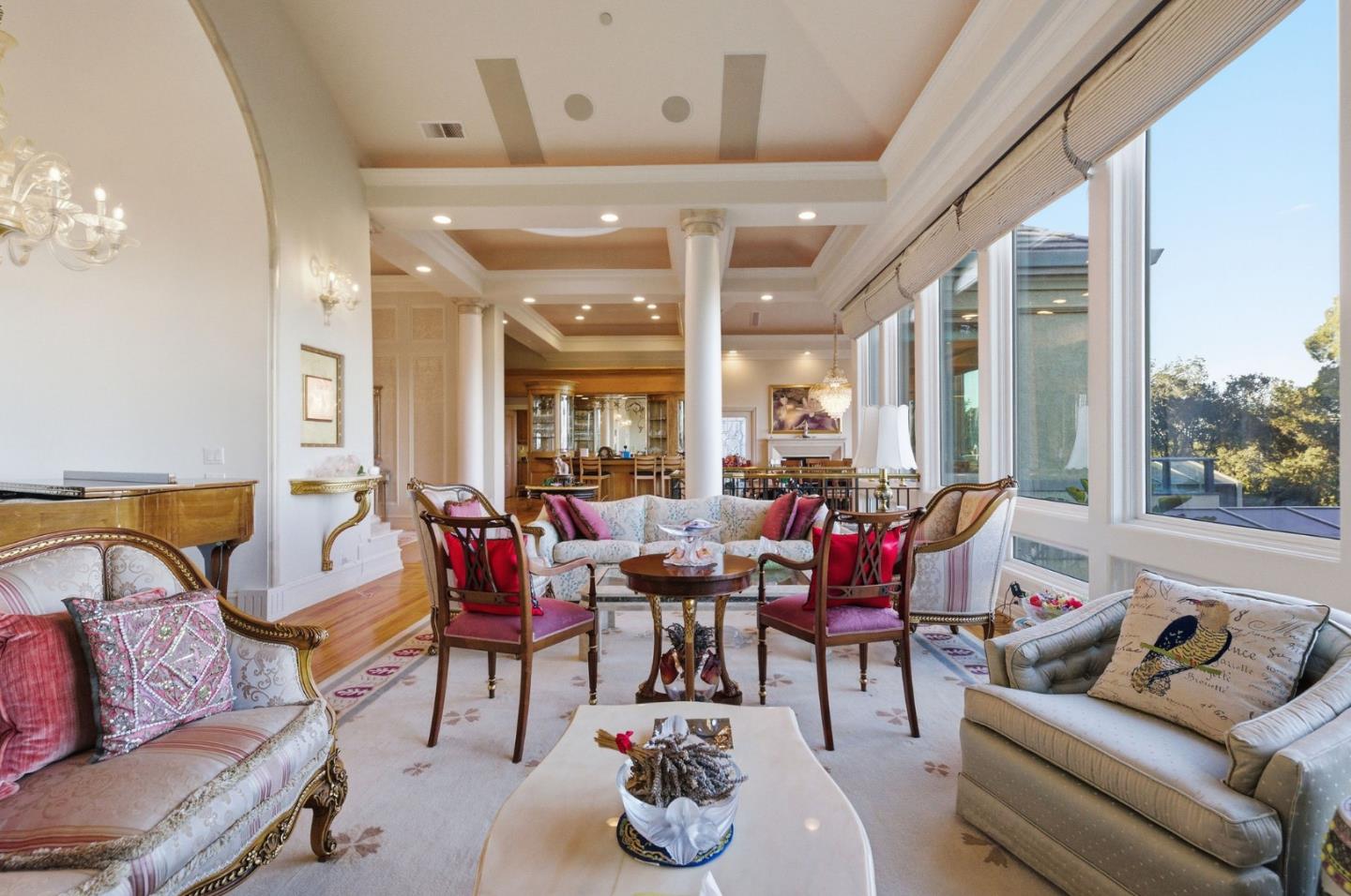 Detail Gallery Image 17 of 142 For 2930 Privet Dr, Hillsborough,  CA 94010 - 7 Beds | 6/2 Baths