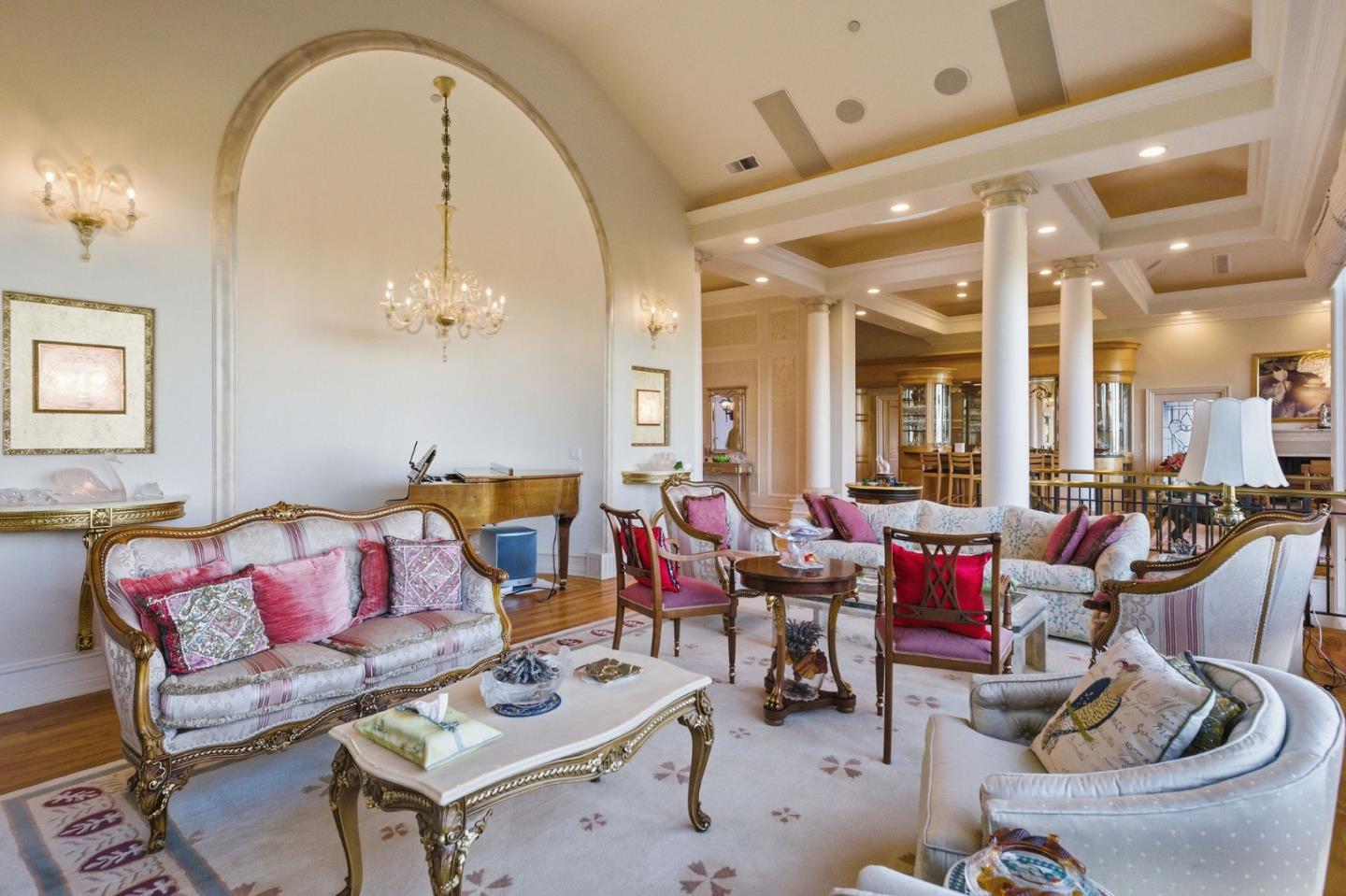 Detail Gallery Image 18 of 142 For 2930 Privet Dr, Hillsborough,  CA 94010 - 7 Beds | 6/2 Baths