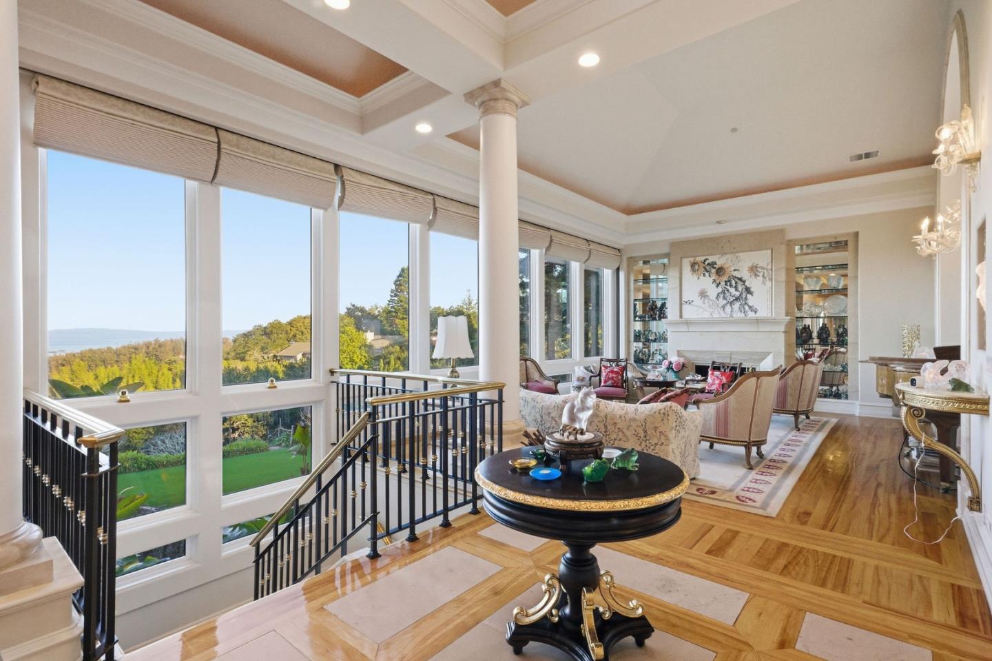 Detail Gallery Image 21 of 142 For 2930 Privet Dr, Hillsborough,  CA 94010 - 7 Beds | 6/2 Baths