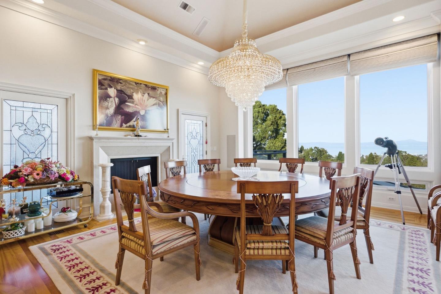 Detail Gallery Image 23 of 142 For 2930 Privet Dr, Hillsborough,  CA 94010 - 7 Beds | 6/2 Baths