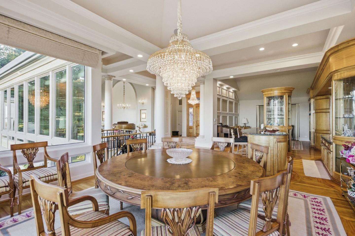 Detail Gallery Image 28 of 142 For 2930 Privet Dr, Hillsborough,  CA 94010 - 7 Beds | 6/2 Baths