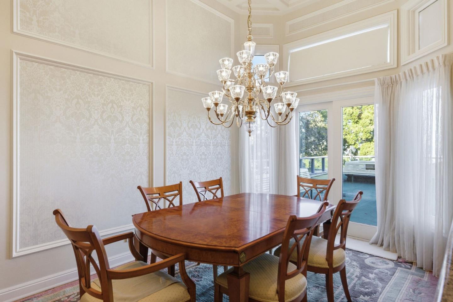 Detail Gallery Image 43 of 142 For 2930 Privet Dr, Hillsborough,  CA 94010 - 7 Beds | 6/2 Baths