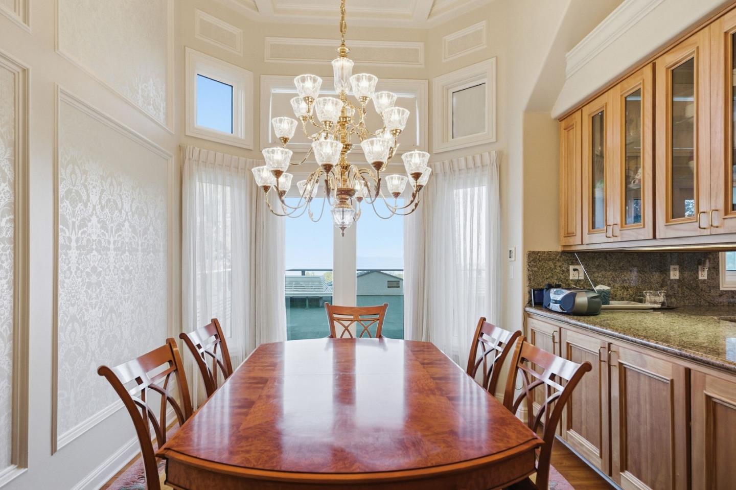 Detail Gallery Image 44 of 142 For 2930 Privet Dr, Hillsborough,  CA 94010 - 7 Beds | 6/2 Baths