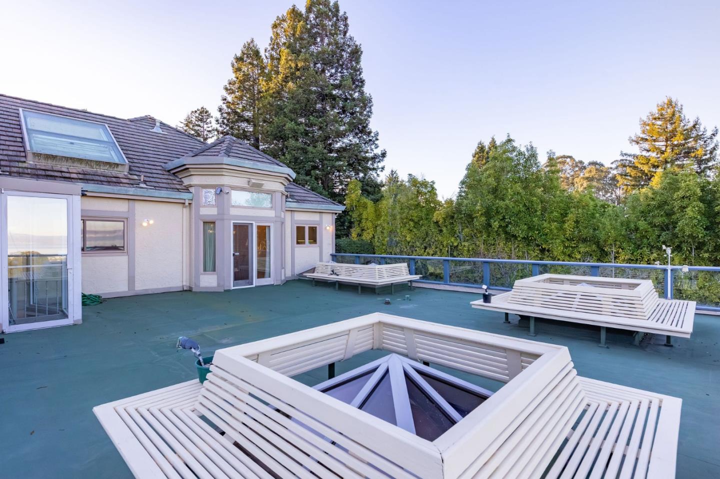 Detail Gallery Image 49 of 142 For 2930 Privet Dr, Hillsborough,  CA 94010 - 7 Beds | 6/2 Baths