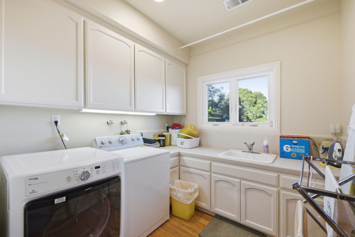 Detail Gallery Image 52 of 142 For 2930 Privet Dr, Hillsborough,  CA 94010 - 7 Beds | 6/2 Baths