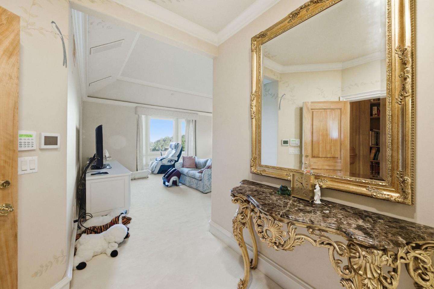 Detail Gallery Image 59 of 142 For 2930 Privet Dr, Hillsborough,  CA 94010 - 7 Beds | 6/2 Baths