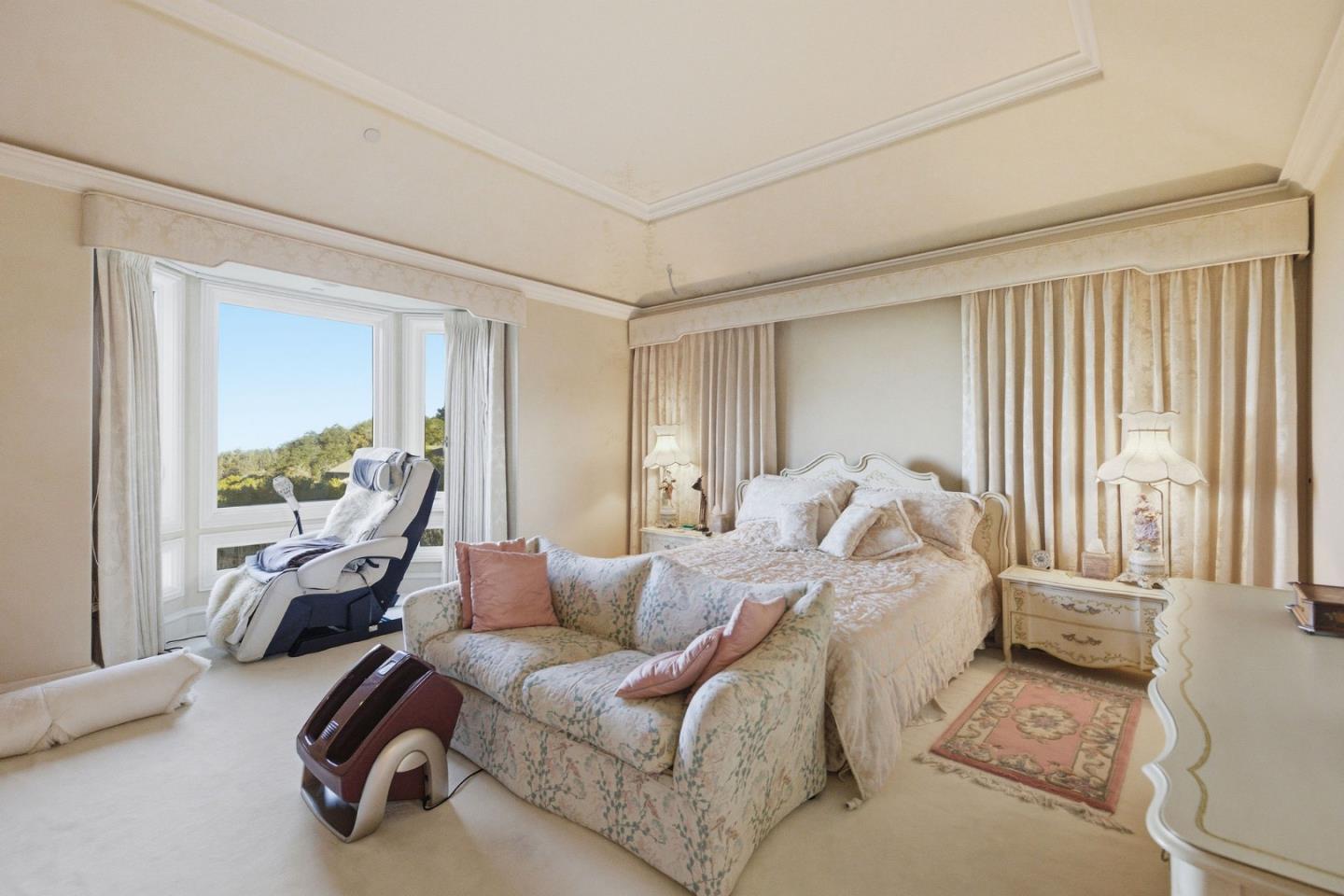 Detail Gallery Image 60 of 142 For 2930 Privet Dr, Hillsborough,  CA 94010 - 7 Beds | 6/2 Baths