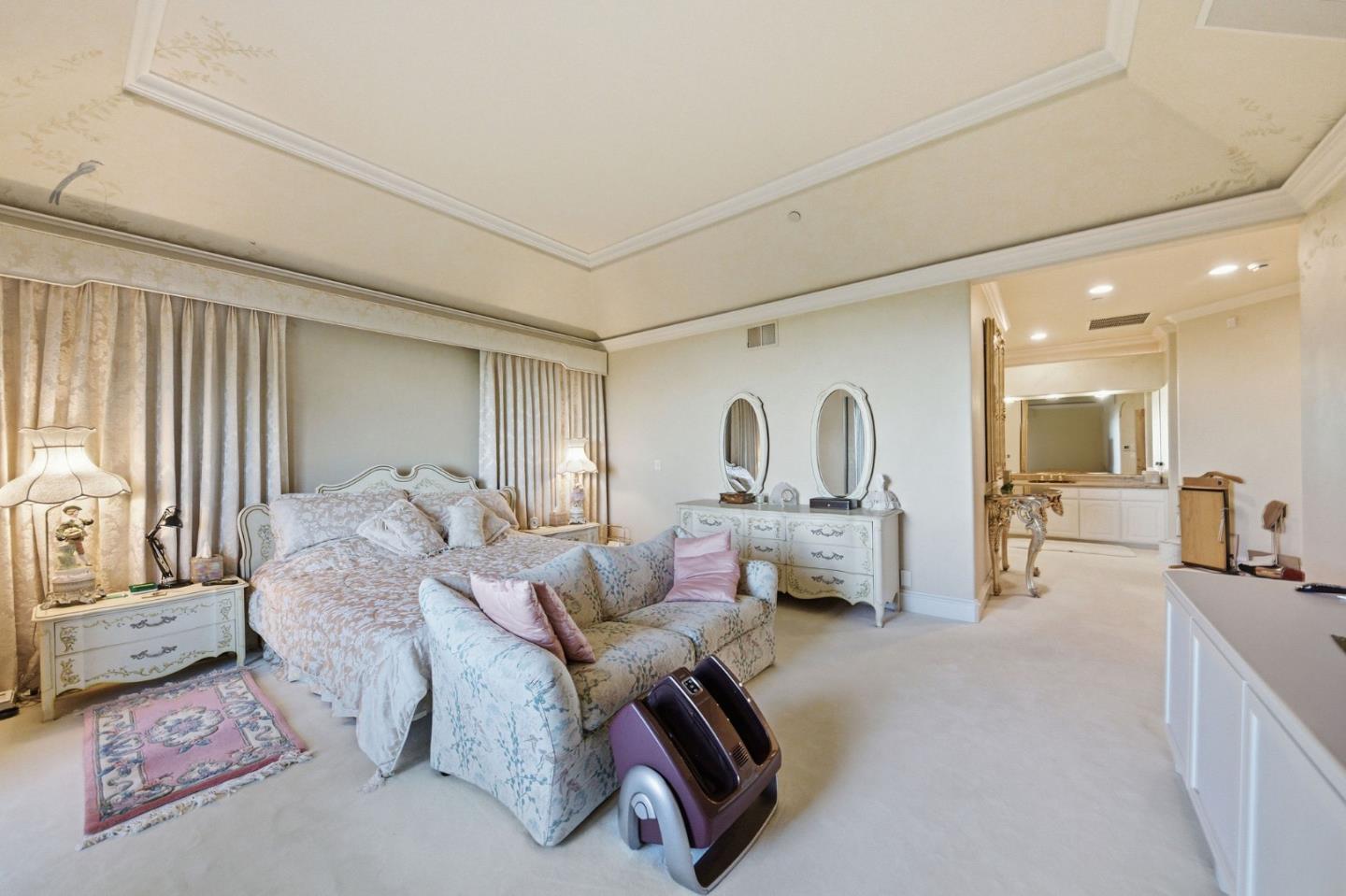 Detail Gallery Image 64 of 142 For 2930 Privet Dr, Hillsborough,  CA 94010 - 7 Beds | 6/2 Baths