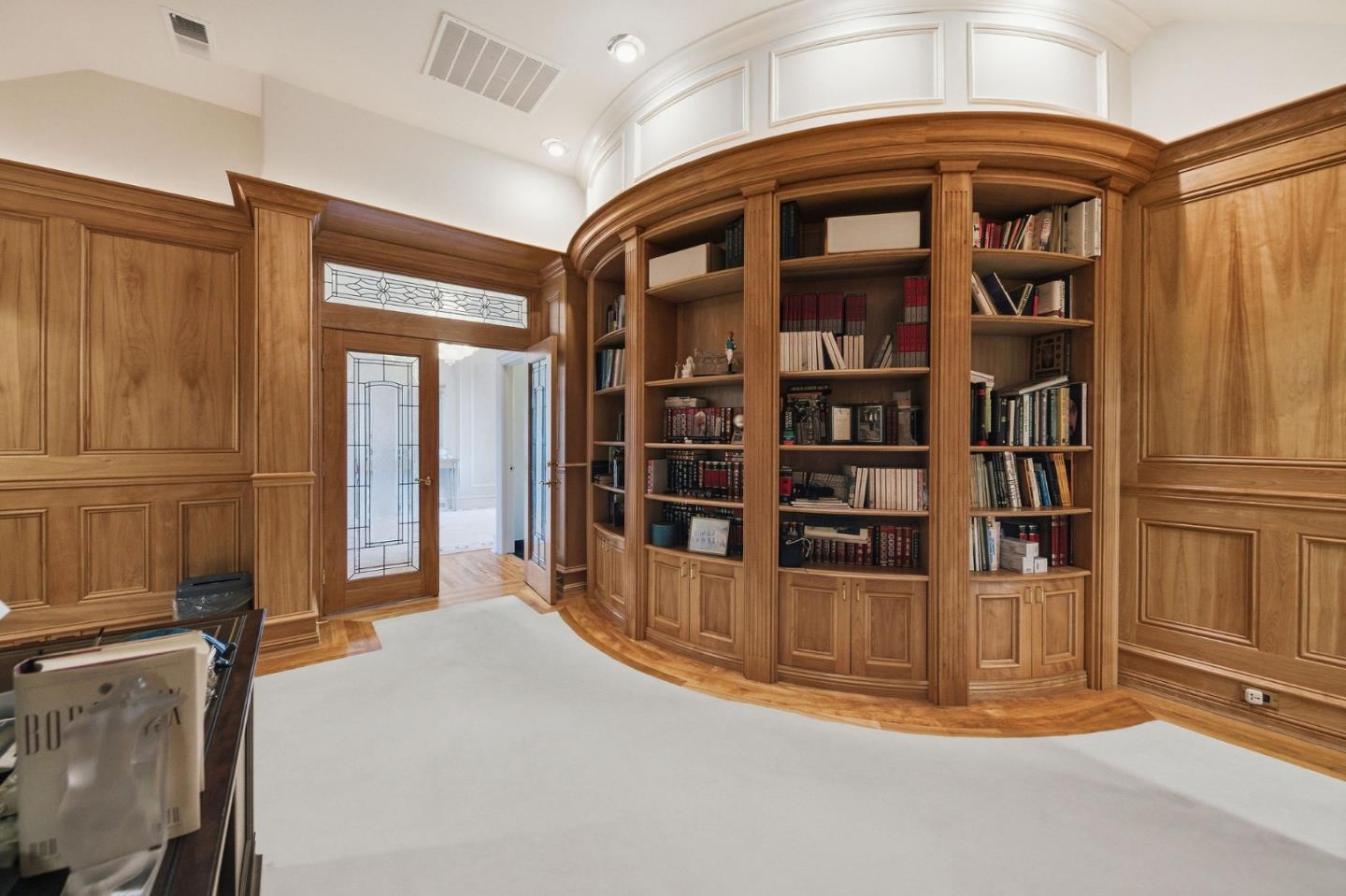 Detail Gallery Image 71 of 142 For 2930 Privet Dr, Hillsborough,  CA 94010 - 7 Beds | 6/2 Baths