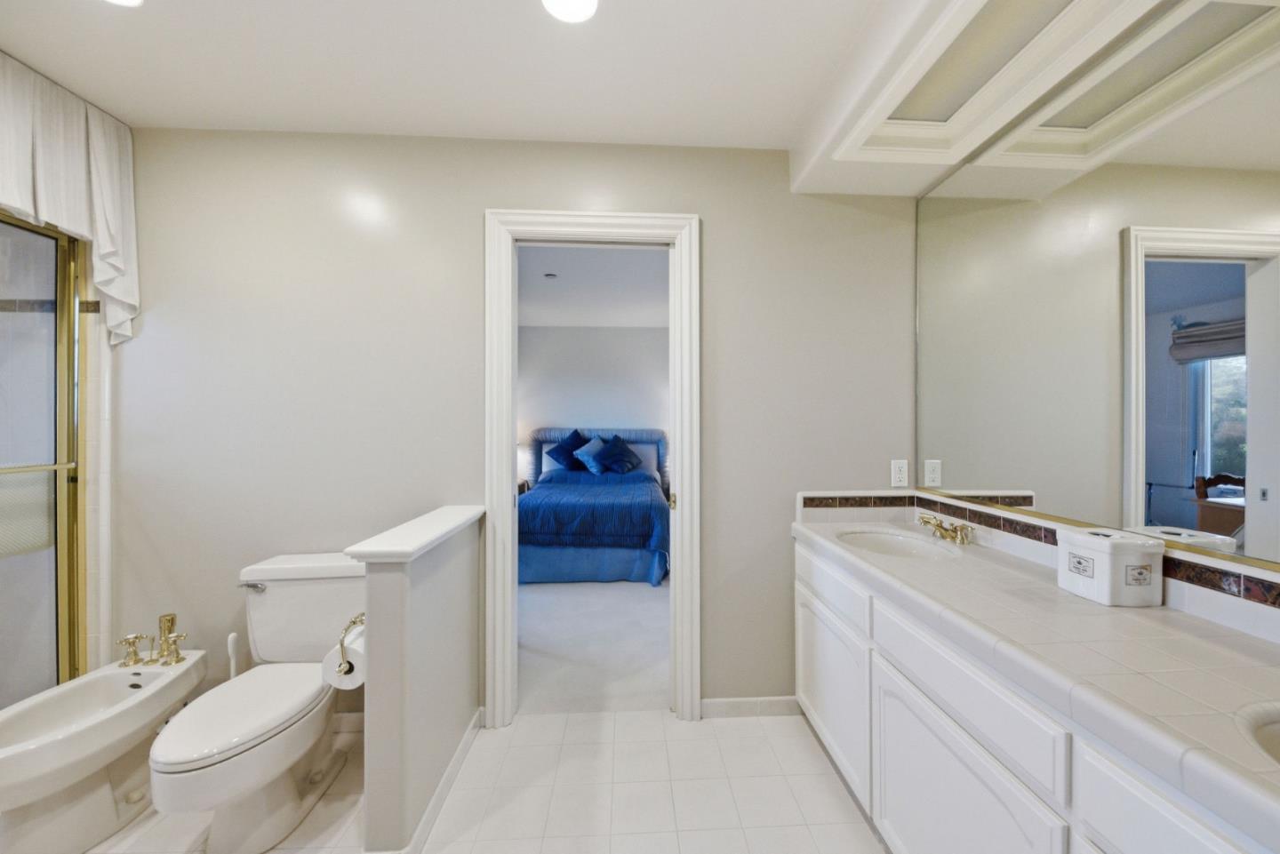 Detail Gallery Image 82 of 142 For 2930 Privet Dr, Hillsborough,  CA 94010 - 7 Beds | 6/2 Baths