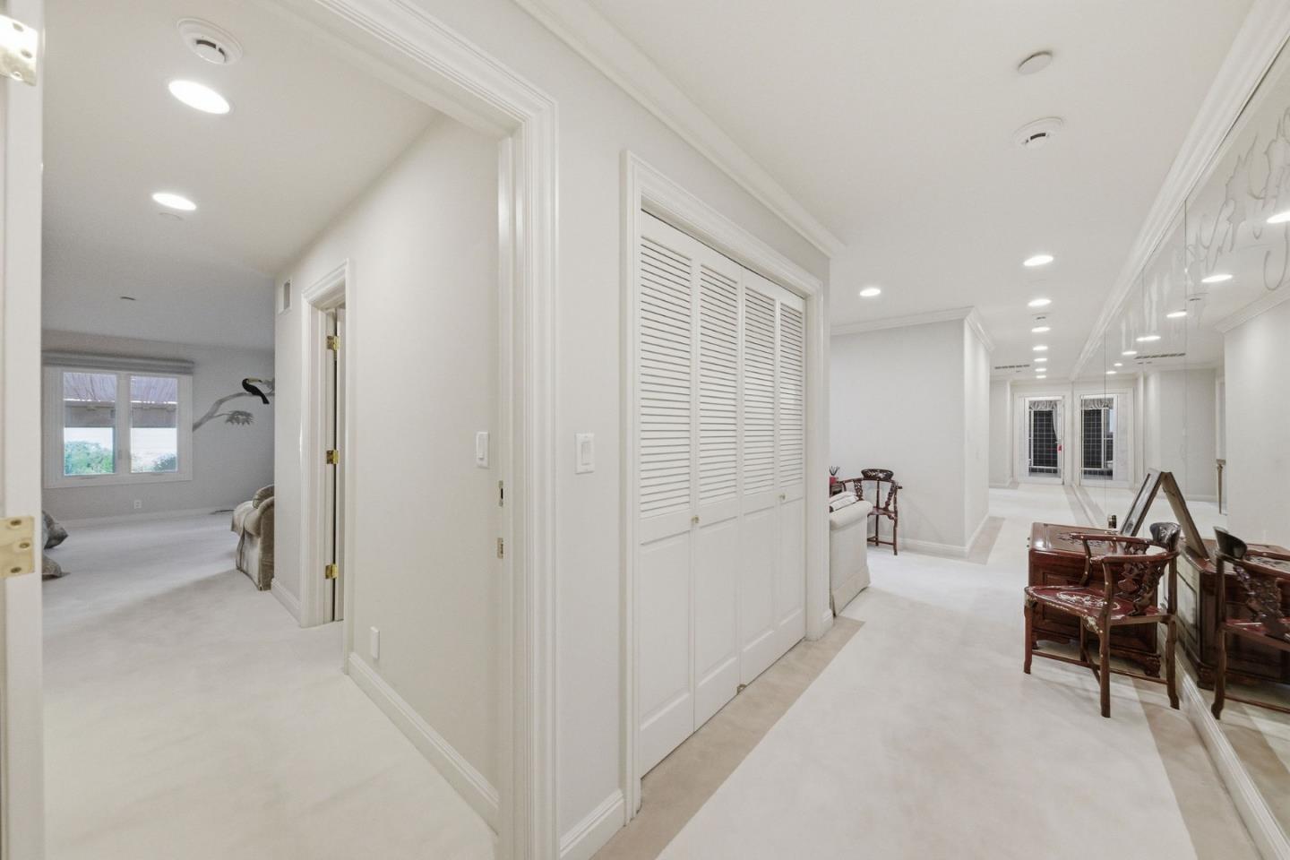 Detail Gallery Image 92 of 142 For 2930 Privet Dr, Hillsborough,  CA 94010 - 7 Beds | 6/2 Baths