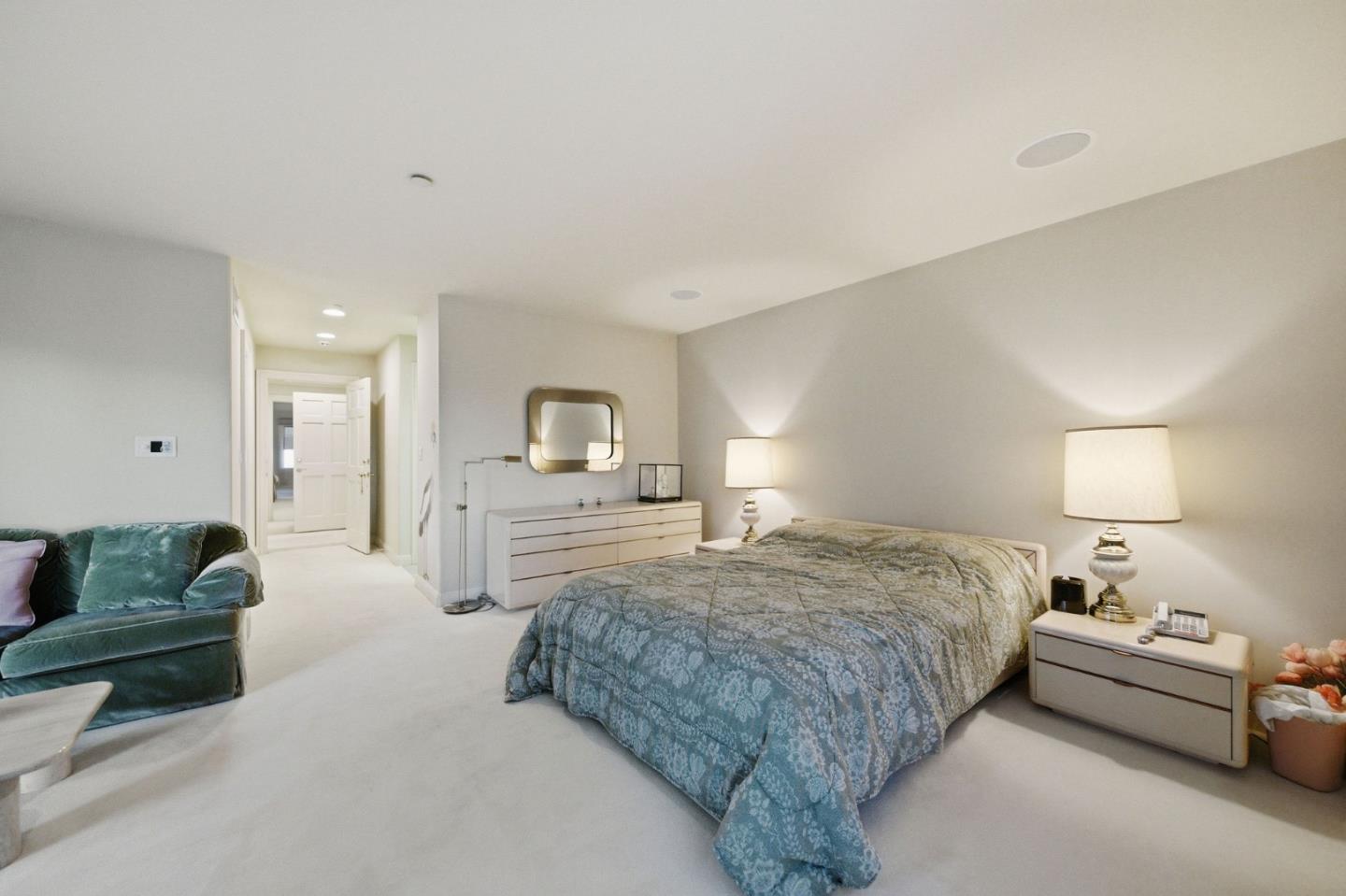 Detail Gallery Image 99 of 142 For 2930 Privet Dr, Hillsborough,  CA 94010 - 7 Beds | 6/2 Baths