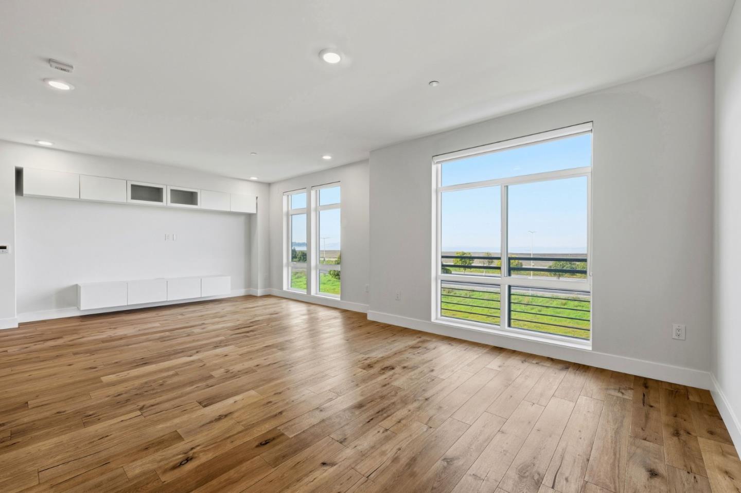 Detail Gallery Image 9 of 53 For 400 Mariners Island Blvd #209,  San Mateo,  CA 94404 - 2 Beds | 2 Baths