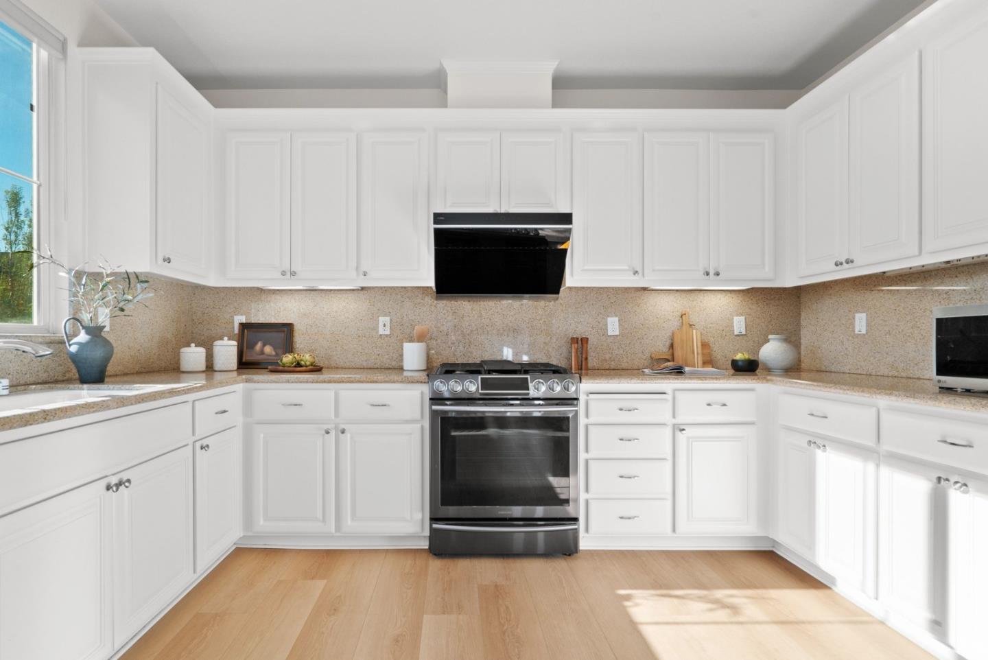 Photo #18: ML82032515 Listing: Photo #18