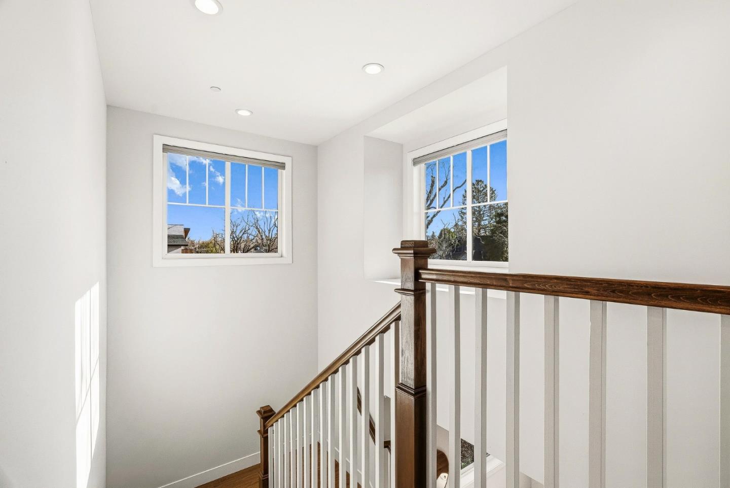 Detail Gallery Image 23 of 49 For 1741 Connecticut Dr, Redwood City,  CA 94061 - 4 Beds | 3 Baths