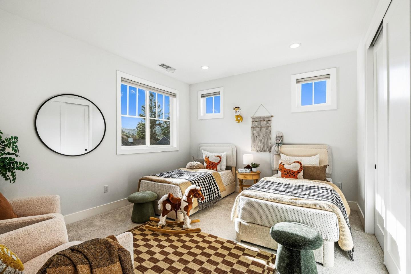 Detail Gallery Image 24 of 49 For 1741 Connecticut Dr, Redwood City,  CA 94061 - 4 Beds | 3 Baths