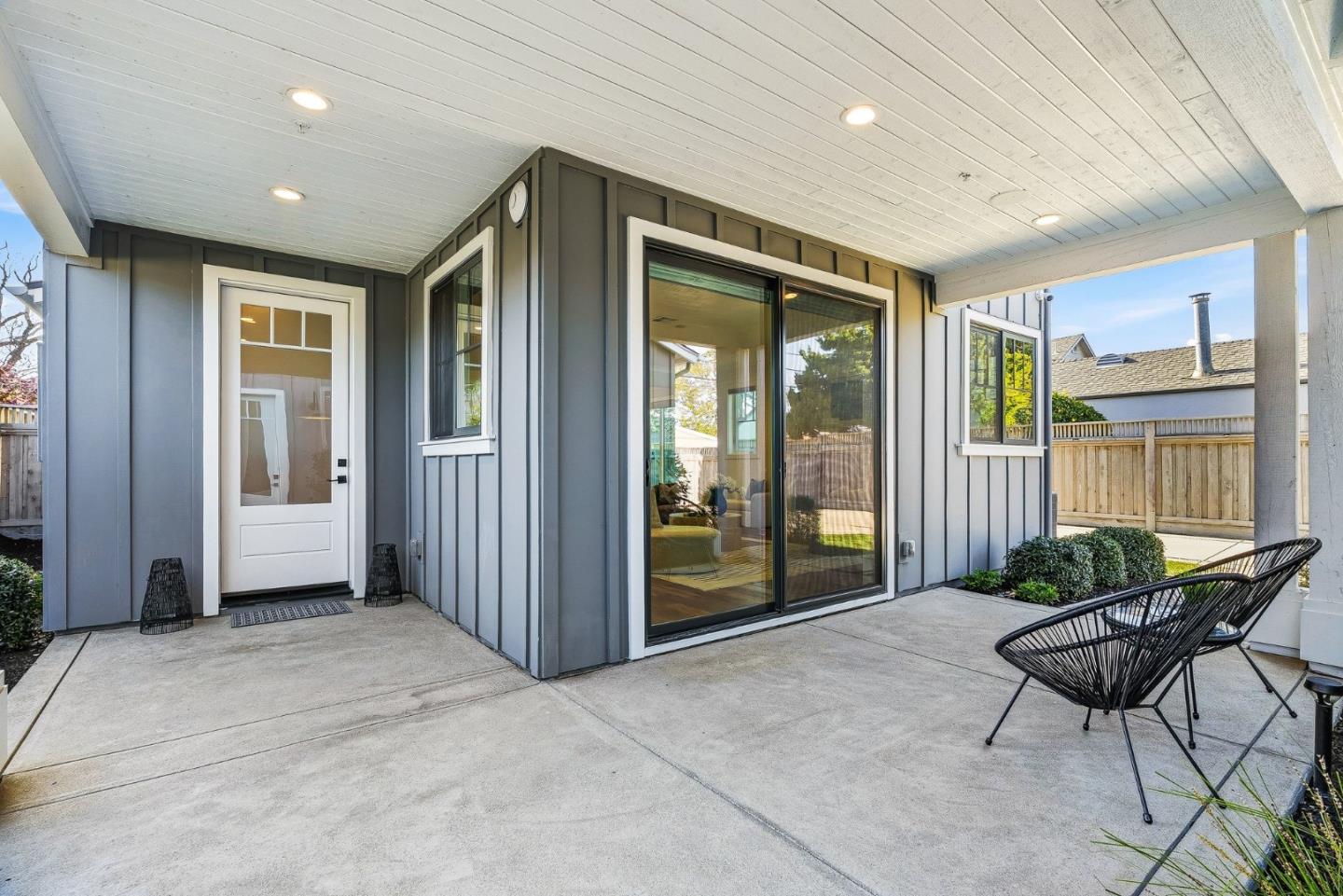 Detail Gallery Image 37 of 49 For 1741 Connecticut Dr, Redwood City,  CA 94061 - 4 Beds | 3 Baths