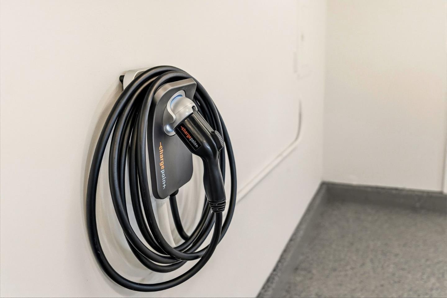 Detail Gallery Image 40 of 49 For 1741 Connecticut Dr, Redwood City,  CA 94061 - 4 Beds | 3 Baths