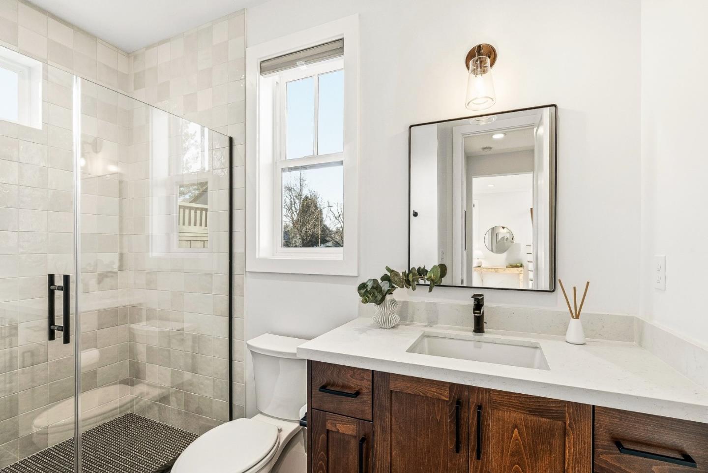 Detail Gallery Image 8 of 49 For 1741 Connecticut Dr, Redwood City,  CA 94061 - 4 Beds | 3 Baths