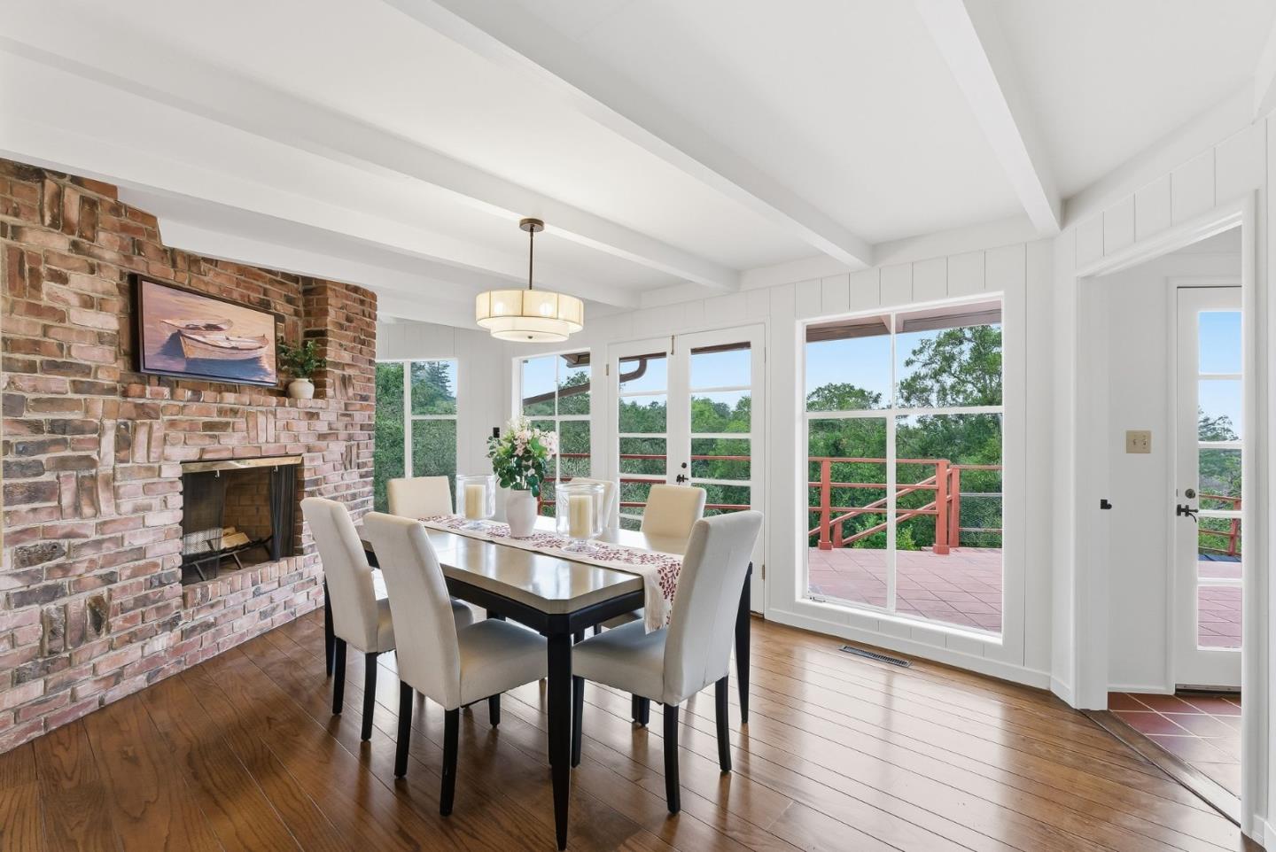 Detail Gallery Image 13 of 42 For 10915 Mora Dr, Los Altos Hills,  CA 94024 - 4 Beds | 2/1 Baths