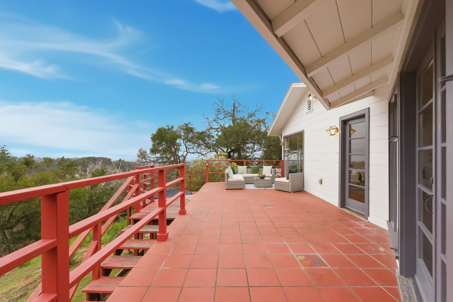 Detail Gallery Image 30 of 42 For 10915 Mora Dr, Los Altos Hills,  CA 94024 - 4 Beds | 2/1 Baths