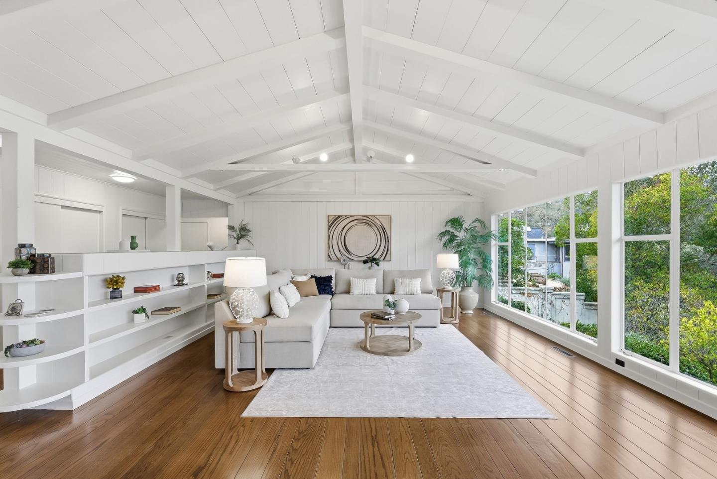 Detail Gallery Image 4 of 42 For 10915 Mora Dr, Los Altos Hills,  CA 94024 - 4 Beds | 2/1 Baths