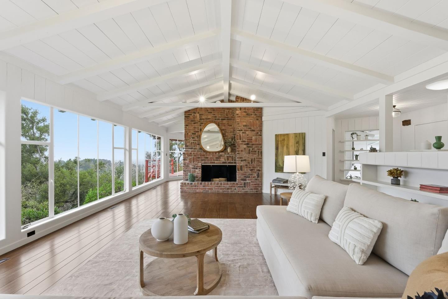 Detail Gallery Image 6 of 42 For 10915 Mora Dr, Los Altos Hills,  CA 94024 - 4 Beds | 2/1 Baths