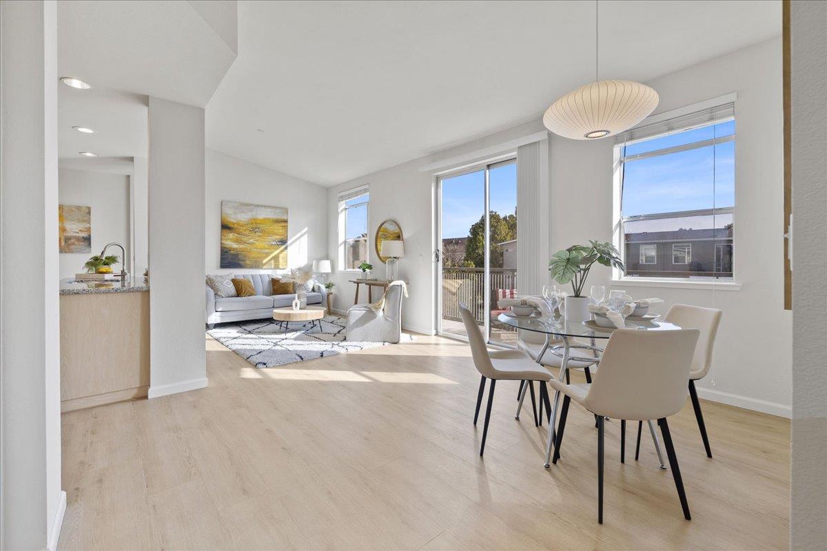 Detail Gallery Image 4 of 30 For 1065 Saginaw Ter #304,  Sunnyvale,  CA 94089 - 2 Beds | 2 Baths