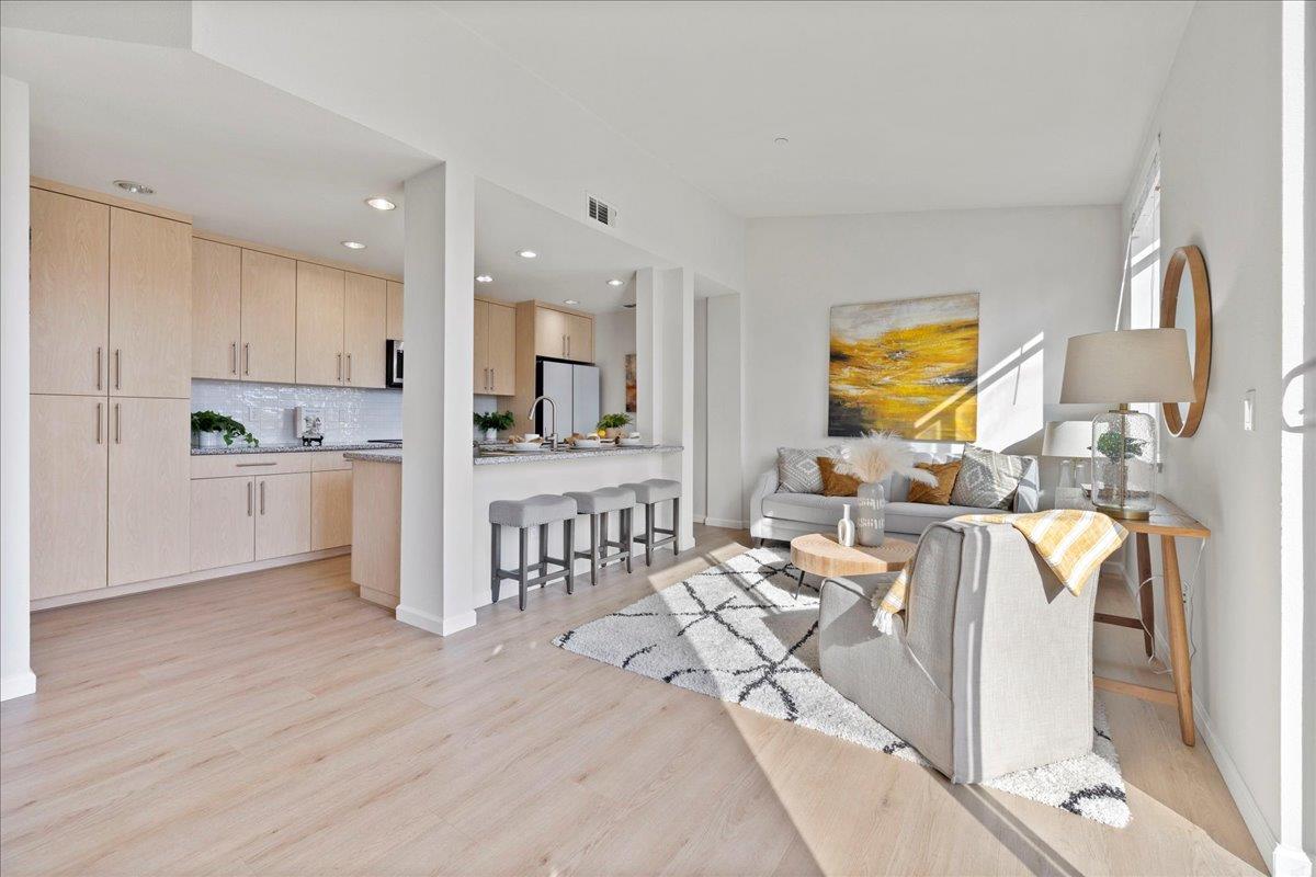 Detail Gallery Image 6 of 30 For 1065 Saginaw Ter #304,  Sunnyvale,  CA 94089 - 2 Beds | 2 Baths