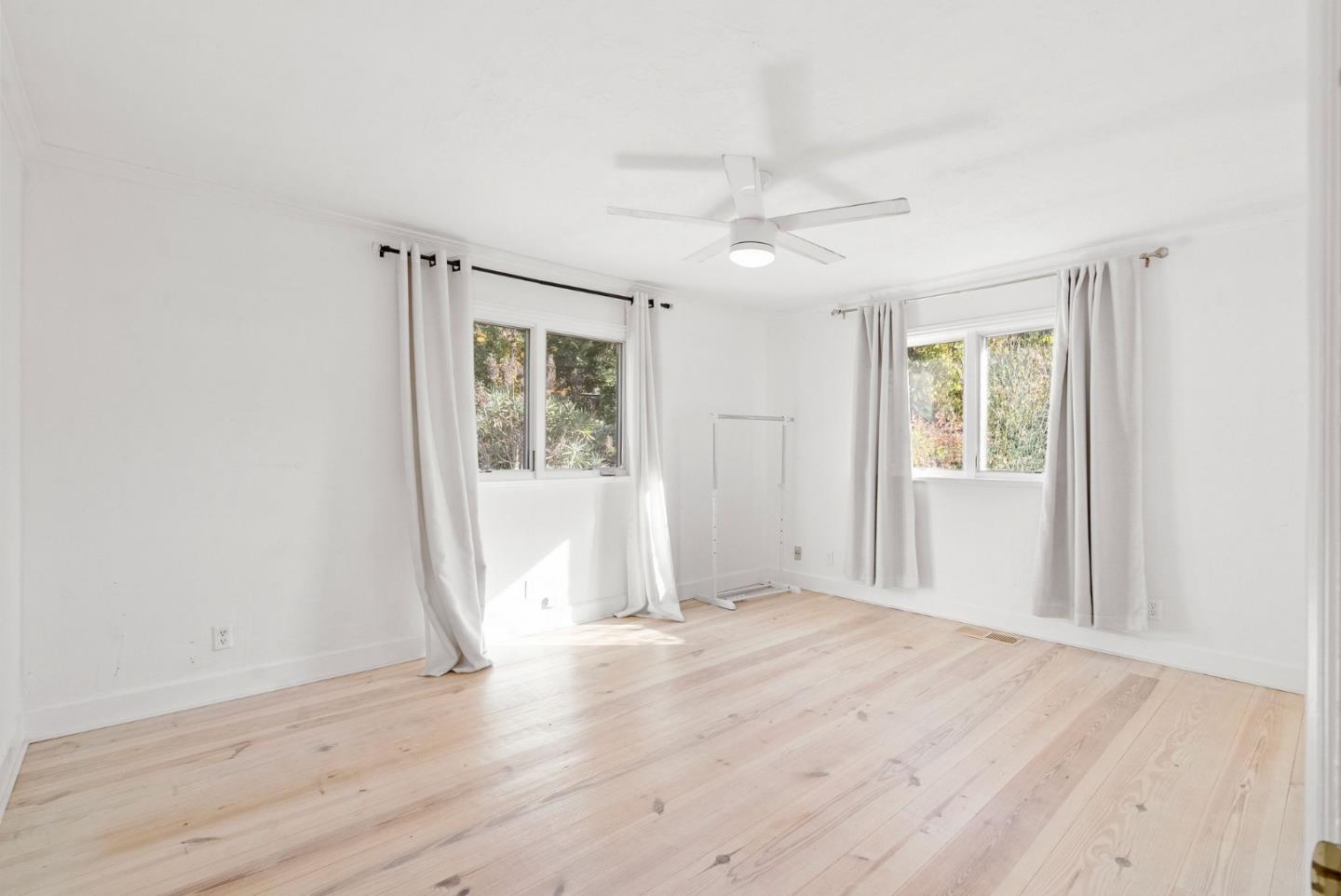 Detail Gallery Image 44 of 56 For 1142 Moore Rd, Woodside,  CA 94062 - 6 Beds | 5/1 Baths