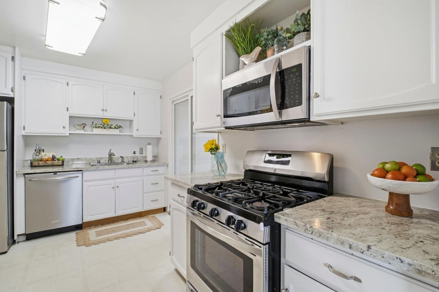 Detail Gallery Image 4 of 32 For 596 Perkins Dr, San Lorenzo,  CA 94541 - 3 Beds | 2 Baths