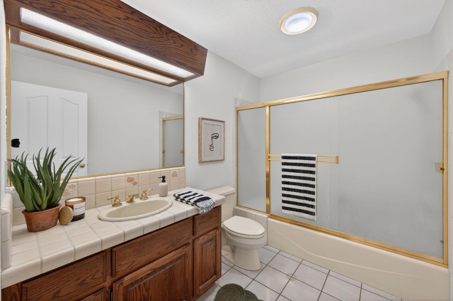 Detail Gallery Image 32 of 73 For 1168 Spring Hill Way, San Jose,  CA 95120 - 5 Beds | 3 Baths