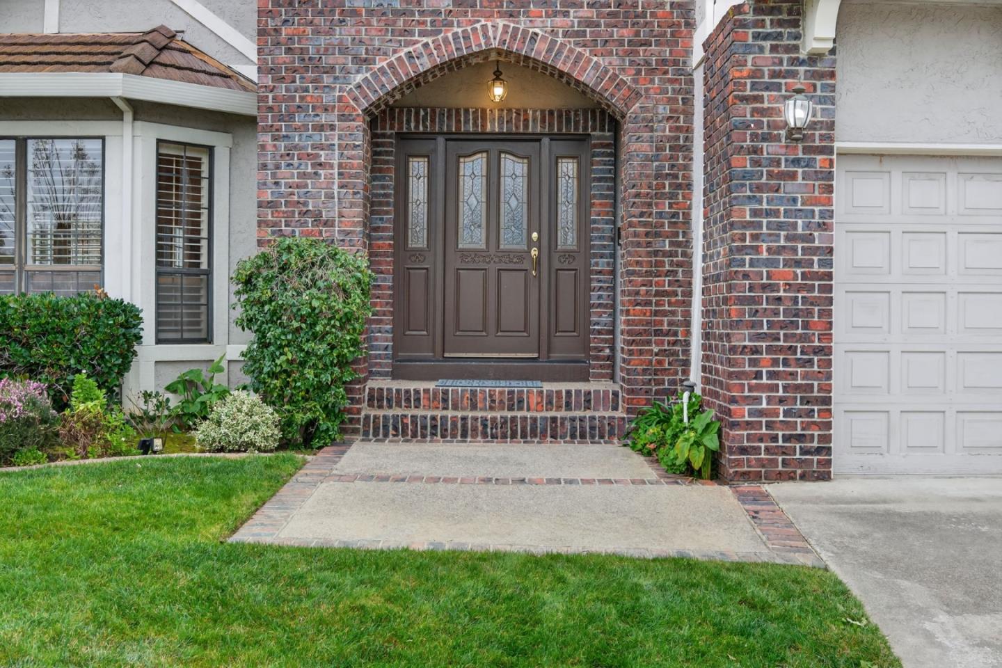 Detail Gallery Image 4 of 73 For 1168 Spring Hill Way, San Jose,  CA 95120 - 5 Beds | 3 Baths